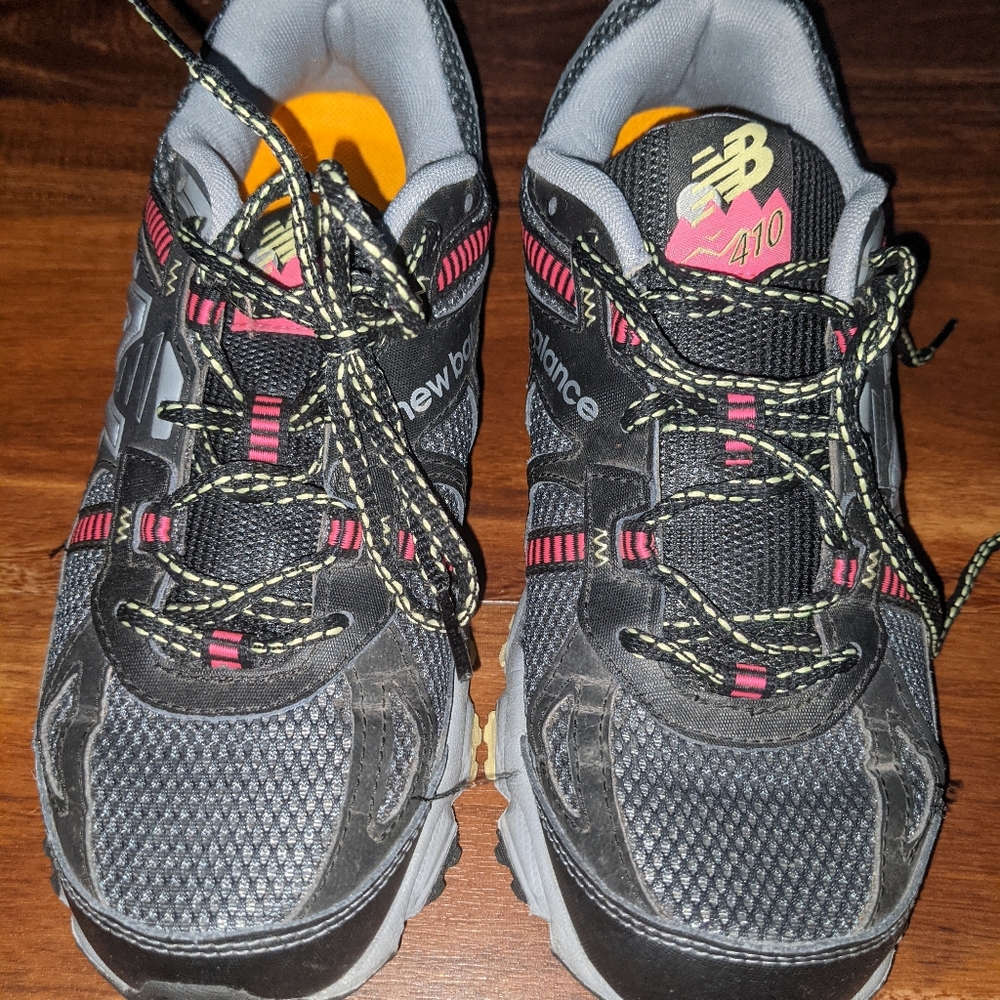 New Balance 410  Athletic Shoes